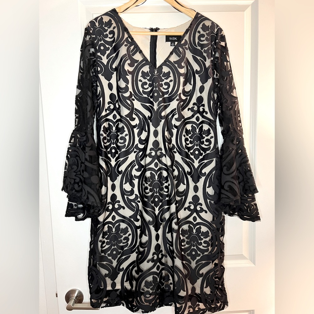 Lace Bell-Sleeve Dress